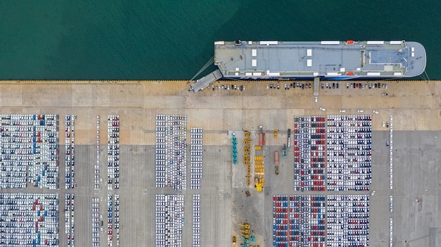 US Trade Disputes: Responses & Economic Consequences